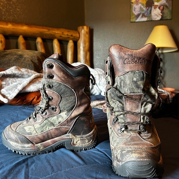 Women’s size 7 Cabela’s pack boot, very, very, very warm! In perfect condition! - Picture 2 of 4